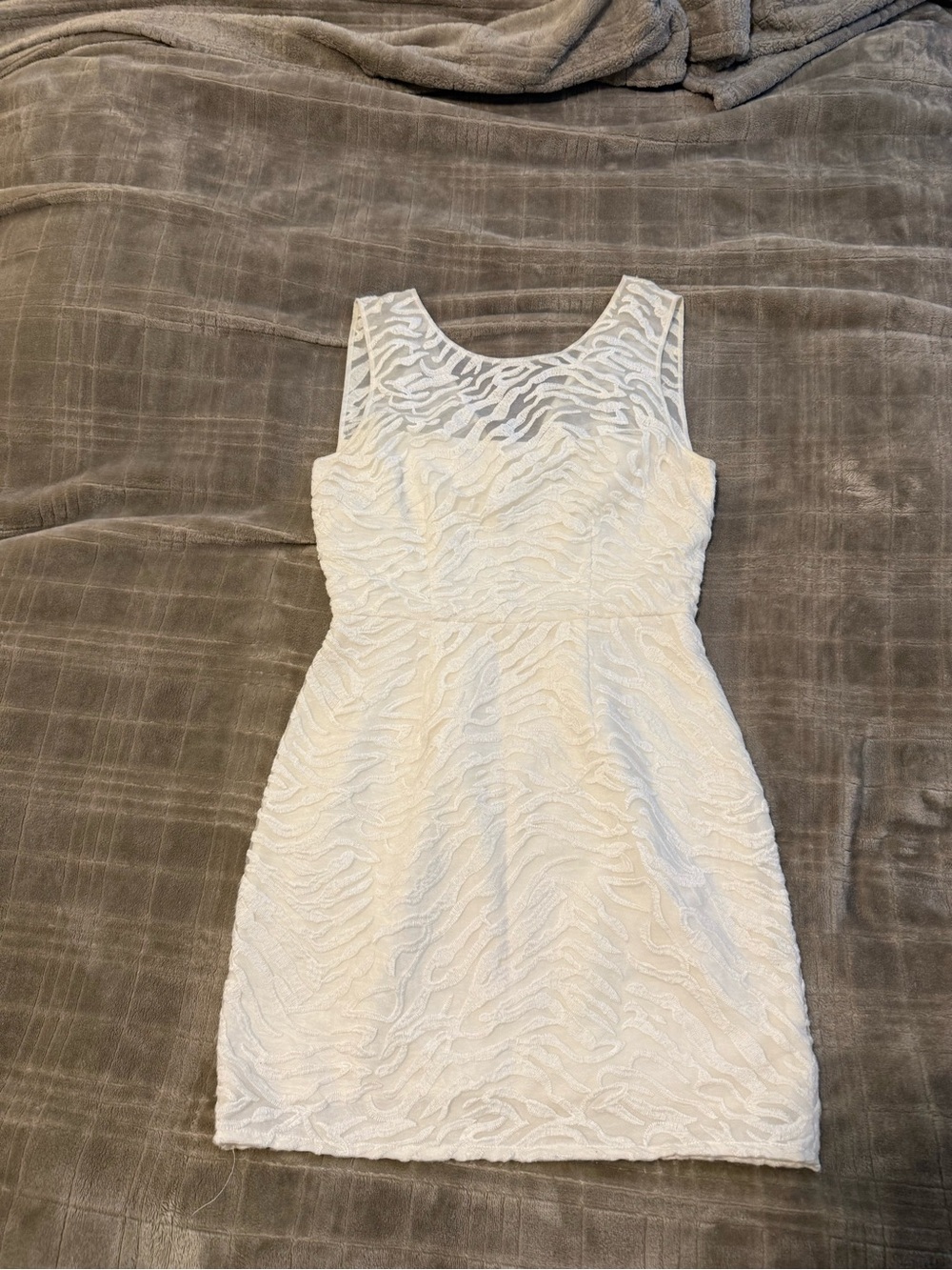 BCBGMaxAzria White Sleeveless Lace-Texture Mini Dress